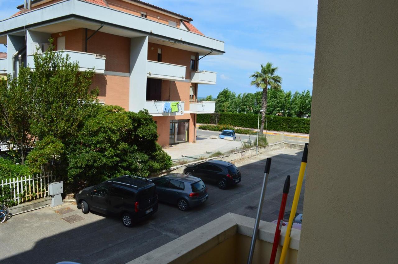 Ad Un Passo Dal Mare Lejlighed Porto SantʼElpidio Eksteriør billede